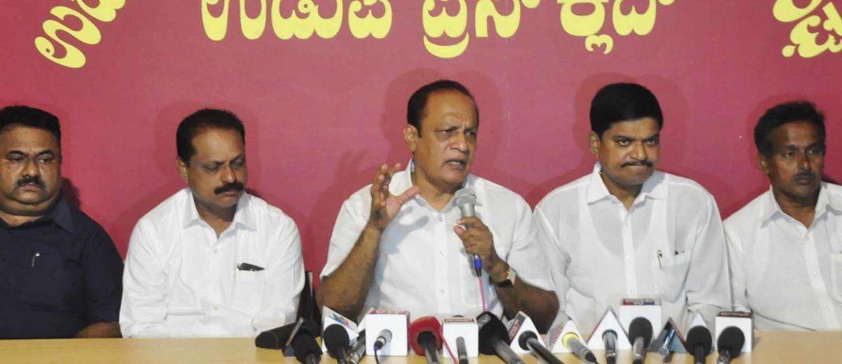 ‘Devt works hold key to Cong’s victory’