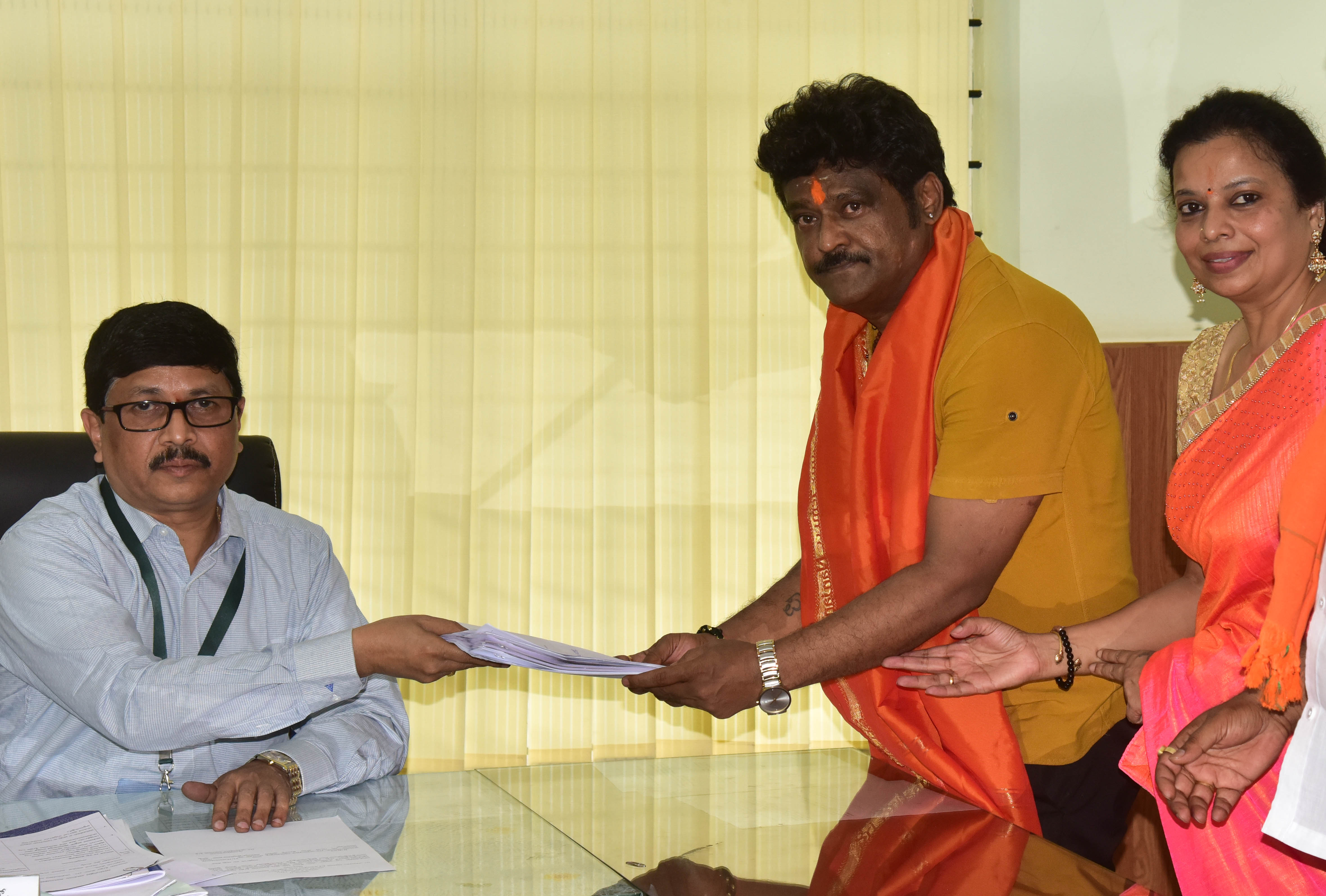 Yeswanthpur: Jaggesh’s entry adds drama, heats up poll fight