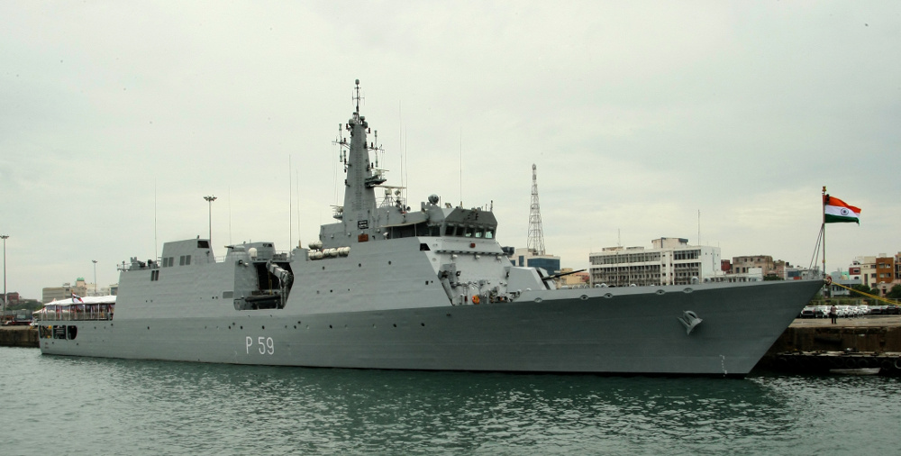 India sends naval ship to Maldives to mend ties