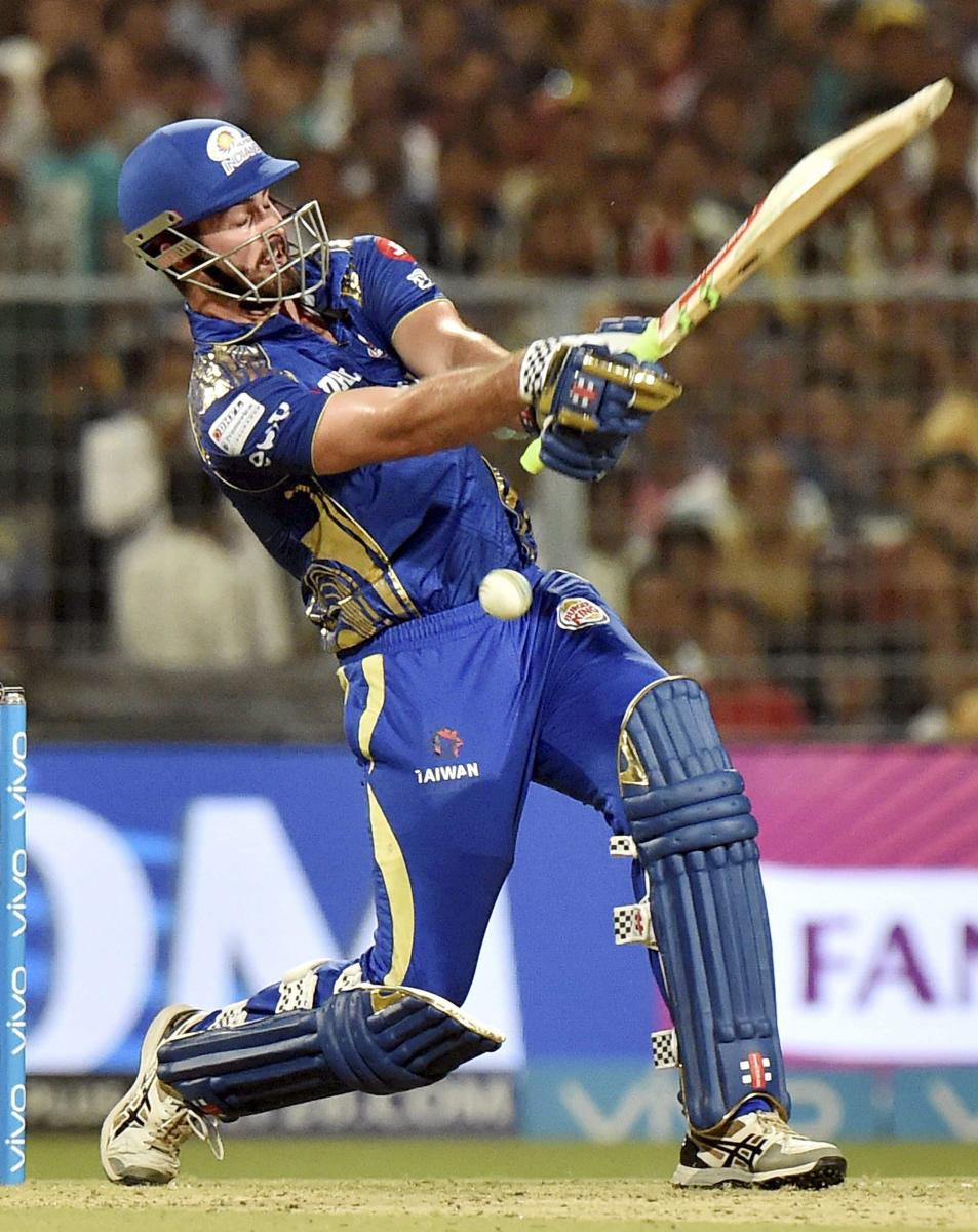 Rush of wickets did the damage, says Cutting