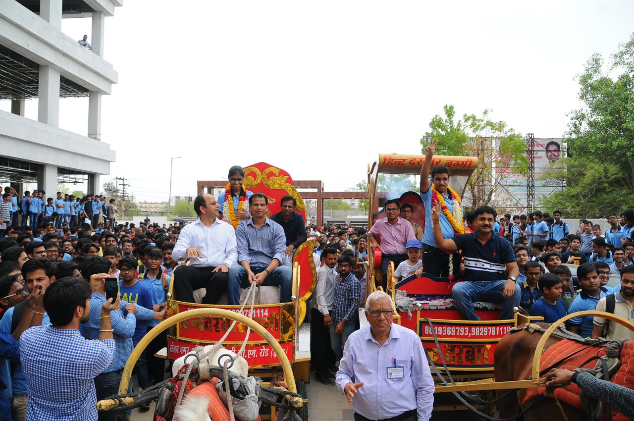 JEE Advanced 2018 results: Chariot ride for all India toppers in Kota