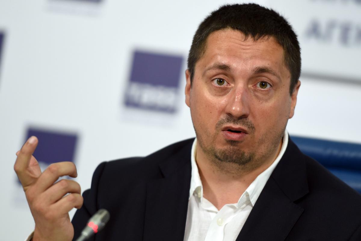 Russia bans fan leader deported from Euros