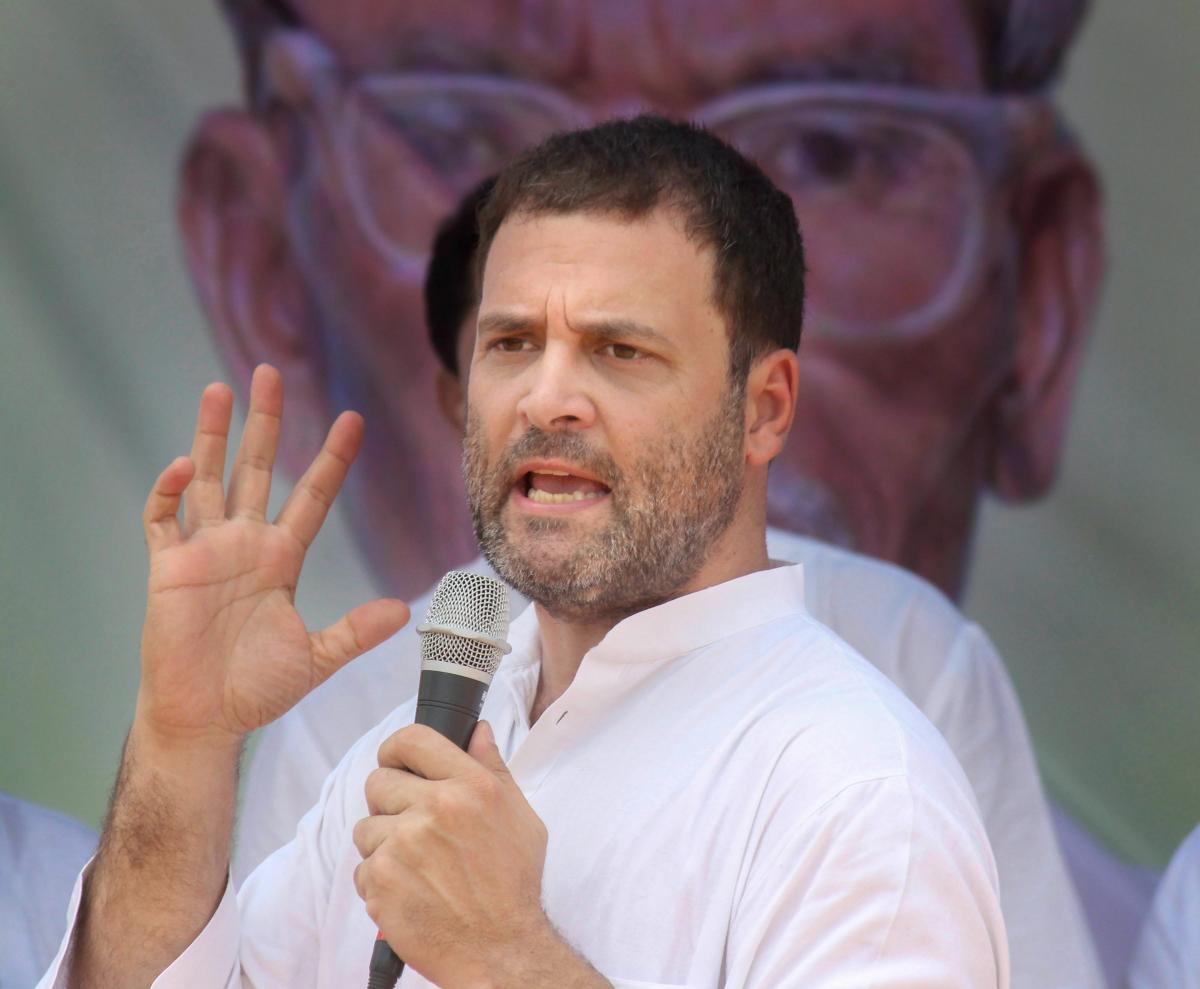 Rahul holds 'janta darbar' in Amethi