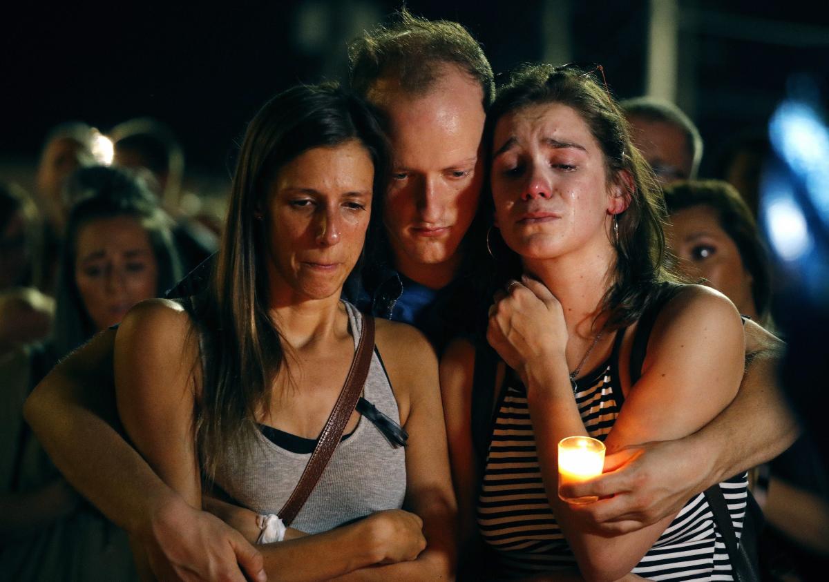 Hundreds mourn victims of Branson boat accident