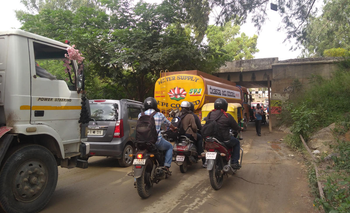 Finally, civic works begin on Panathur-Belagere Road