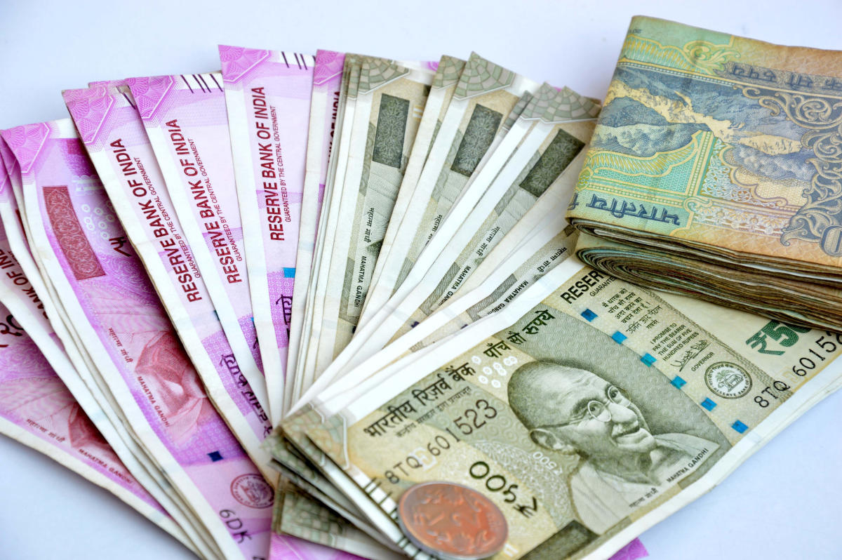 Cash custodian absconds with Rs 76.4L stolen from ATMs