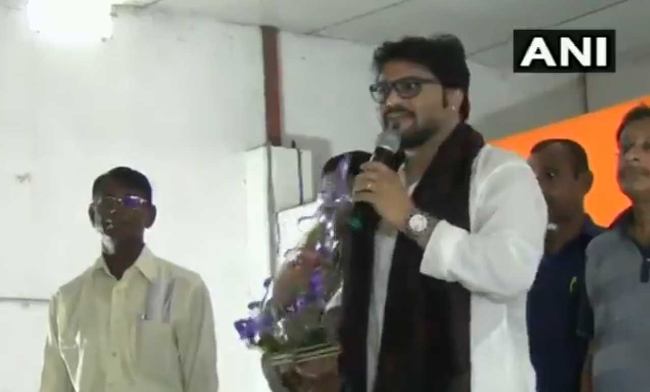 Minister threatens man at event for differently-abled