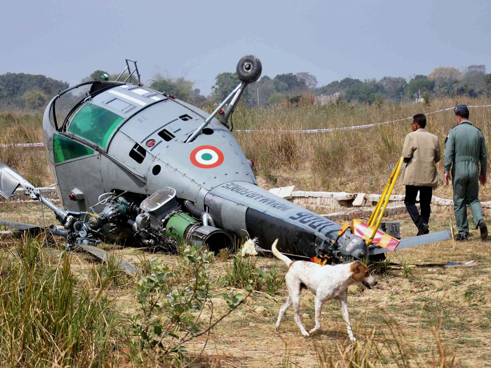 Chetak crash-lands at INS Rajali in Tamil Nadu