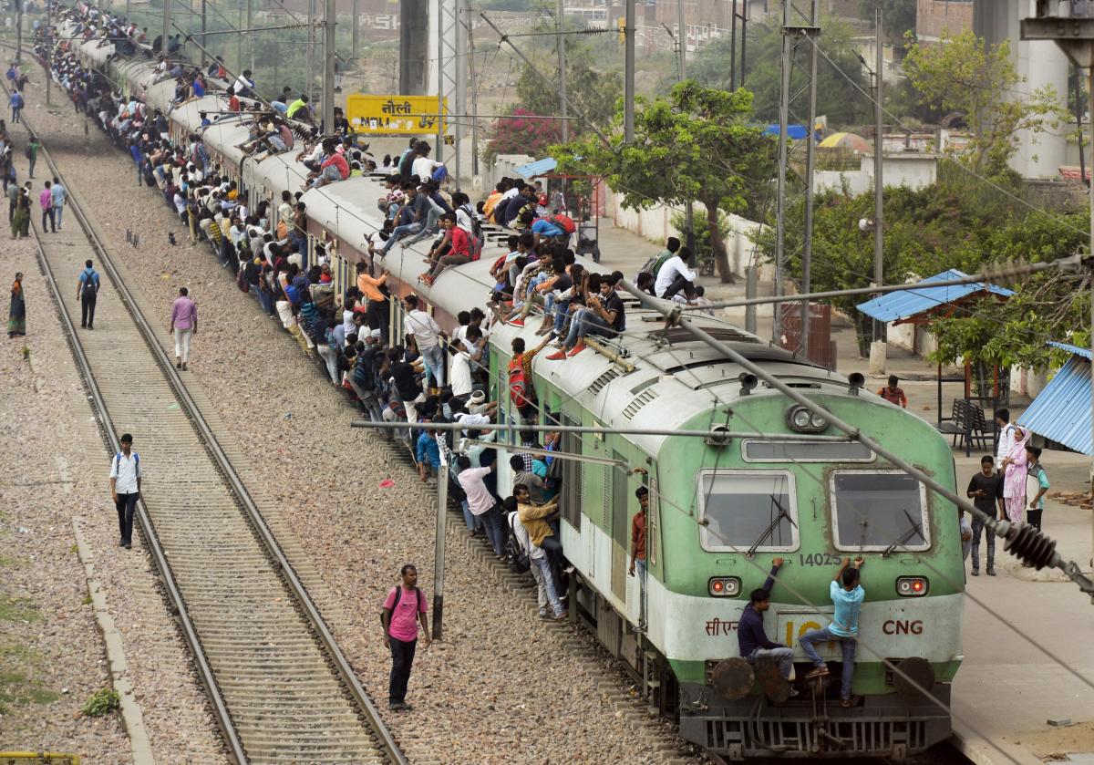 100% rail electrification:costly,with illusory benefits