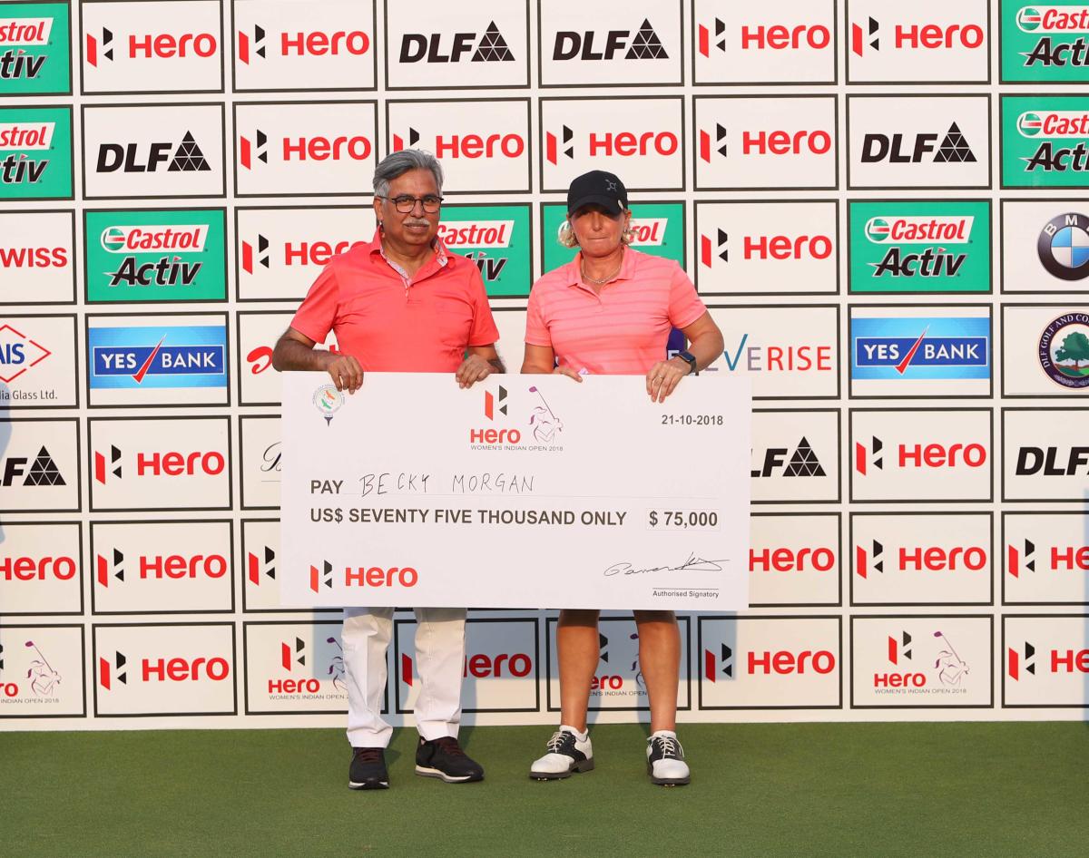 Morgan clinches maiden pro title