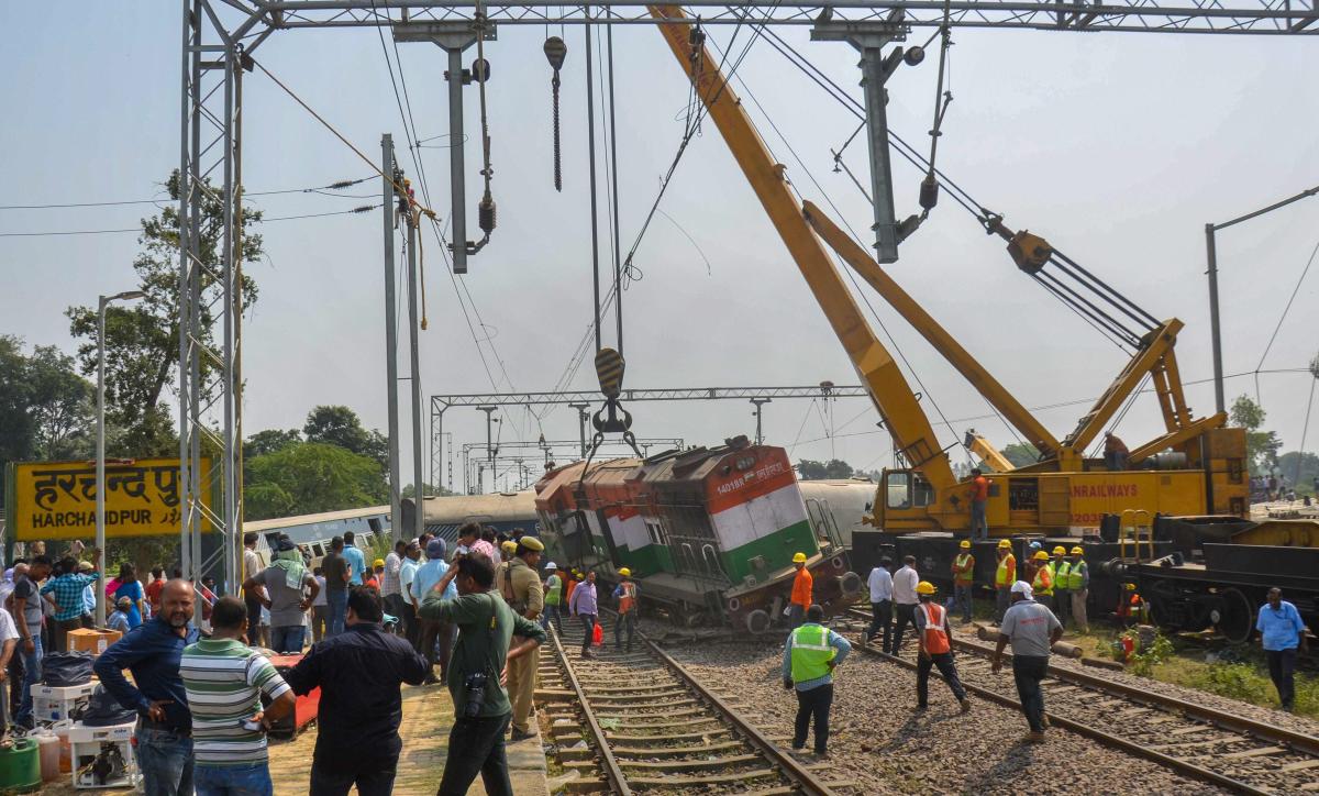 Train derailed: Probe indicates guiding system glitch