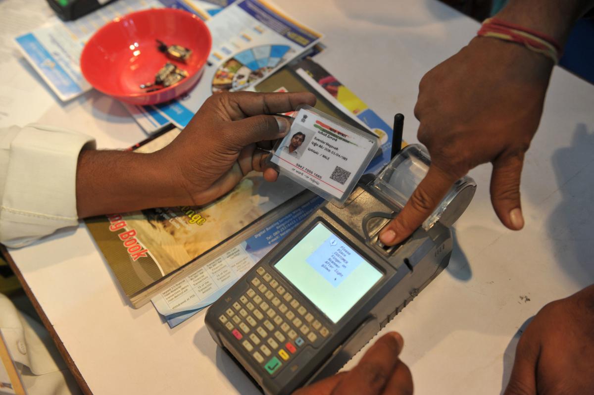 Govt asks telcos to stop Aadhaar eKYC verification