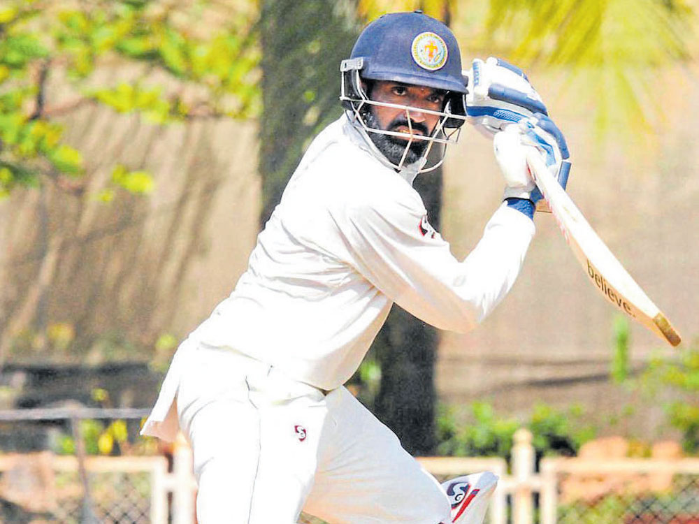 Uthappa to stay with Saurashtra