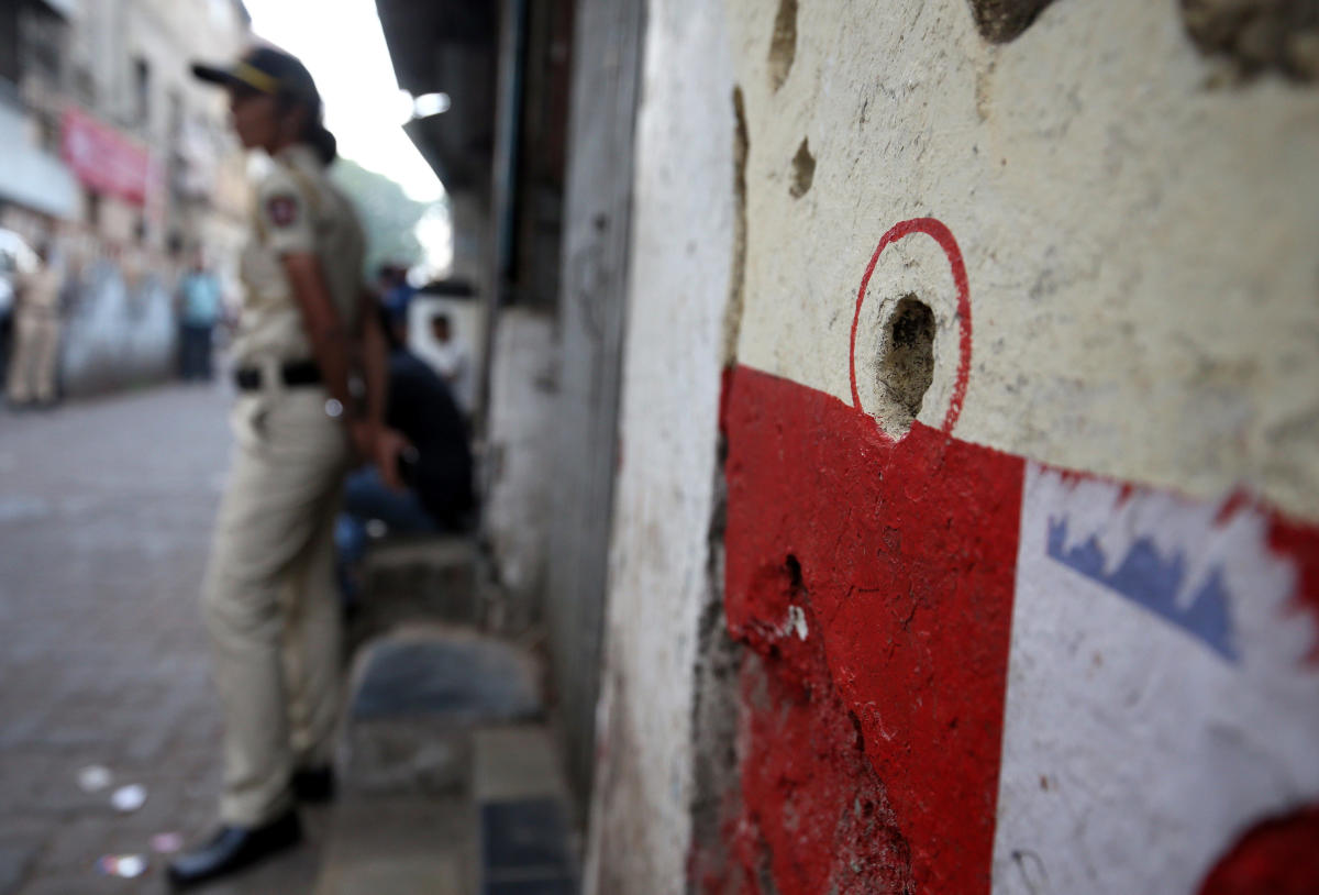 Moshe's nanny: Remove 26/11 'scars' from Nariman House