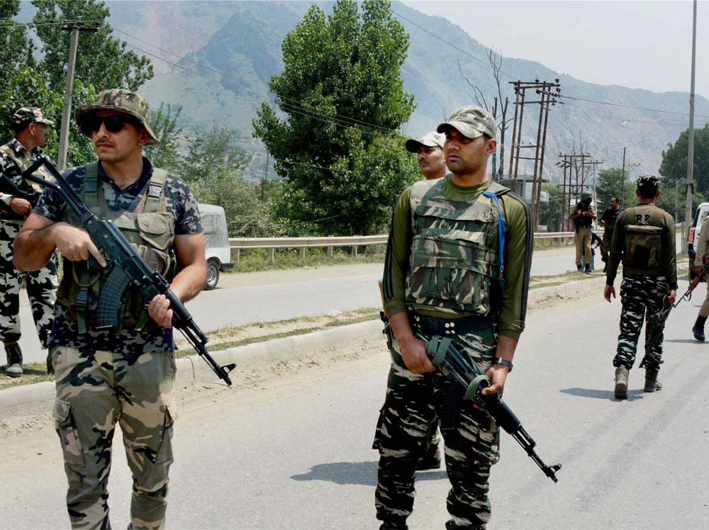 Cop with AK-47 goes 'missing' in Kashmir’s Pulwama