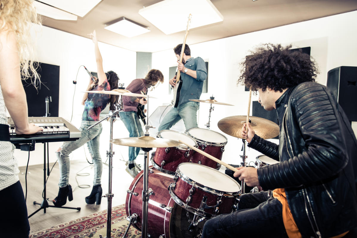 Govt plans to organise inter-school band competitions