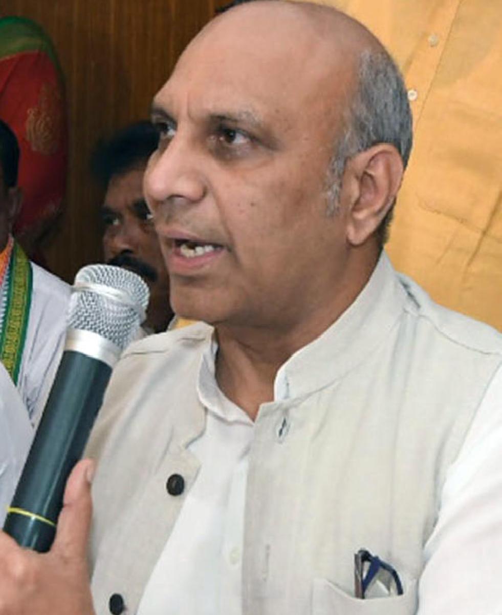 Congress demands JPC to probe Rafale deal