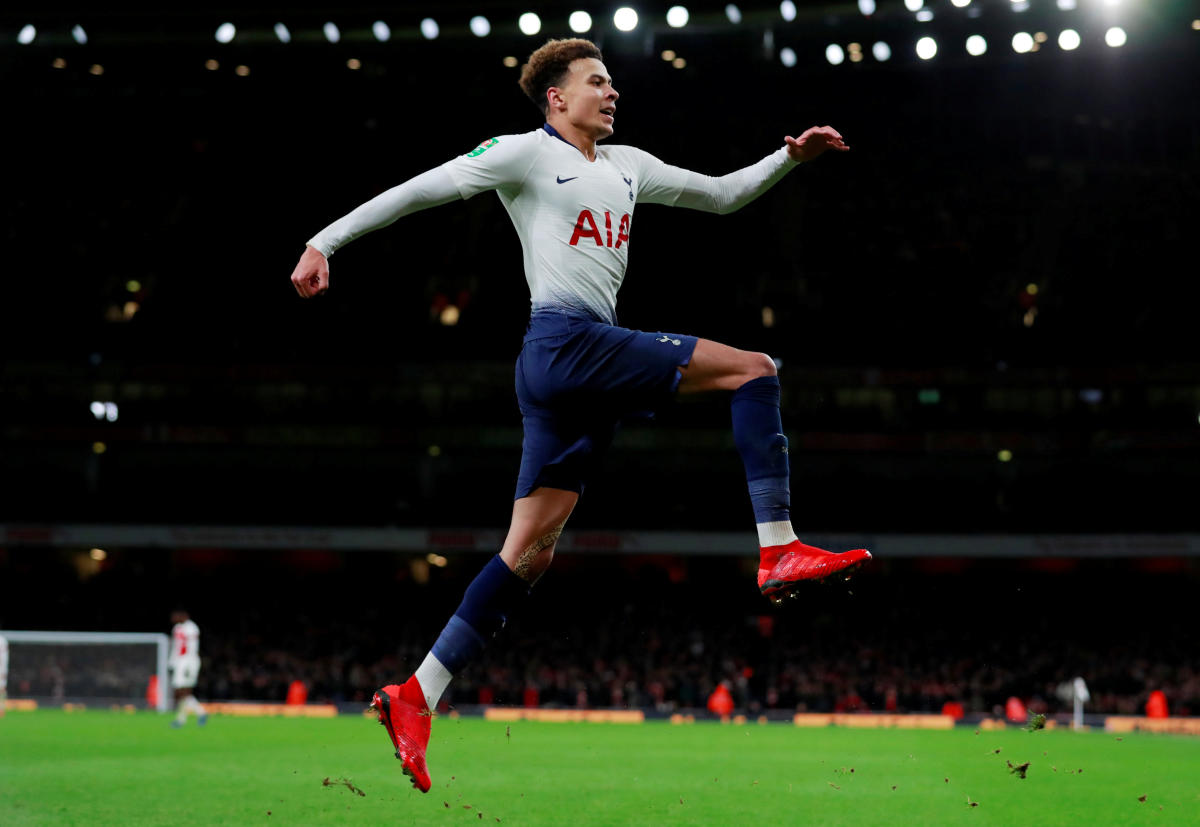 Tottenham's Alli hit by bottle in derby win at Arsenal