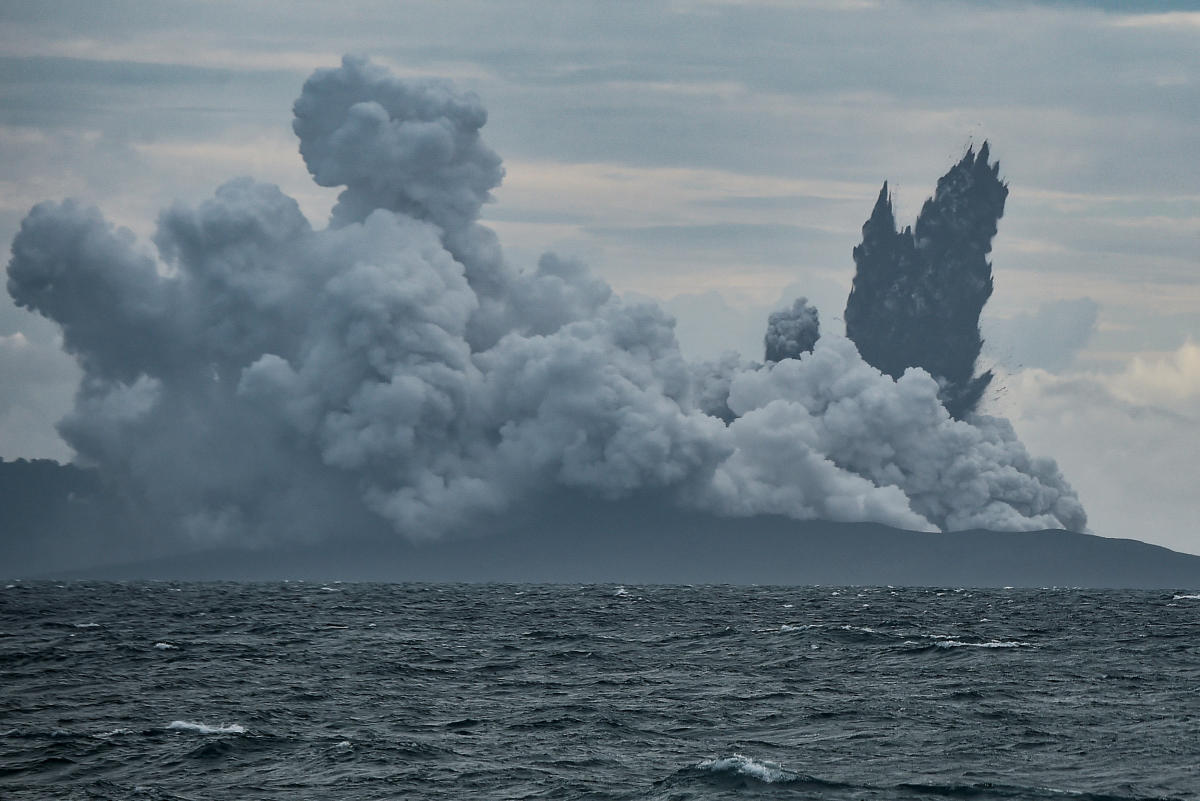 Indonesian tsunami volcano lost 2/3 of its height
