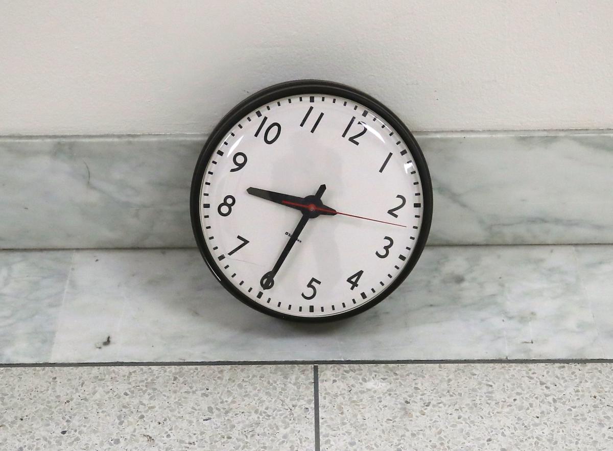 N-E is 2 hours ahead