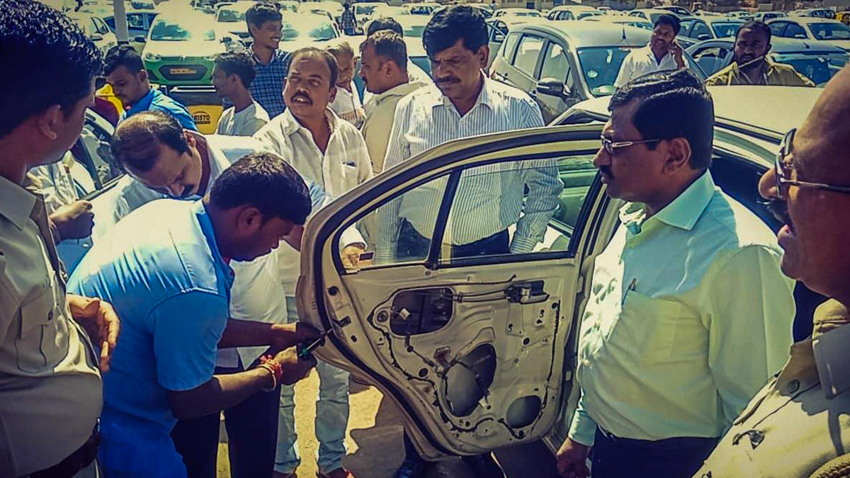 ‘No child locks in taxis by January 16’
