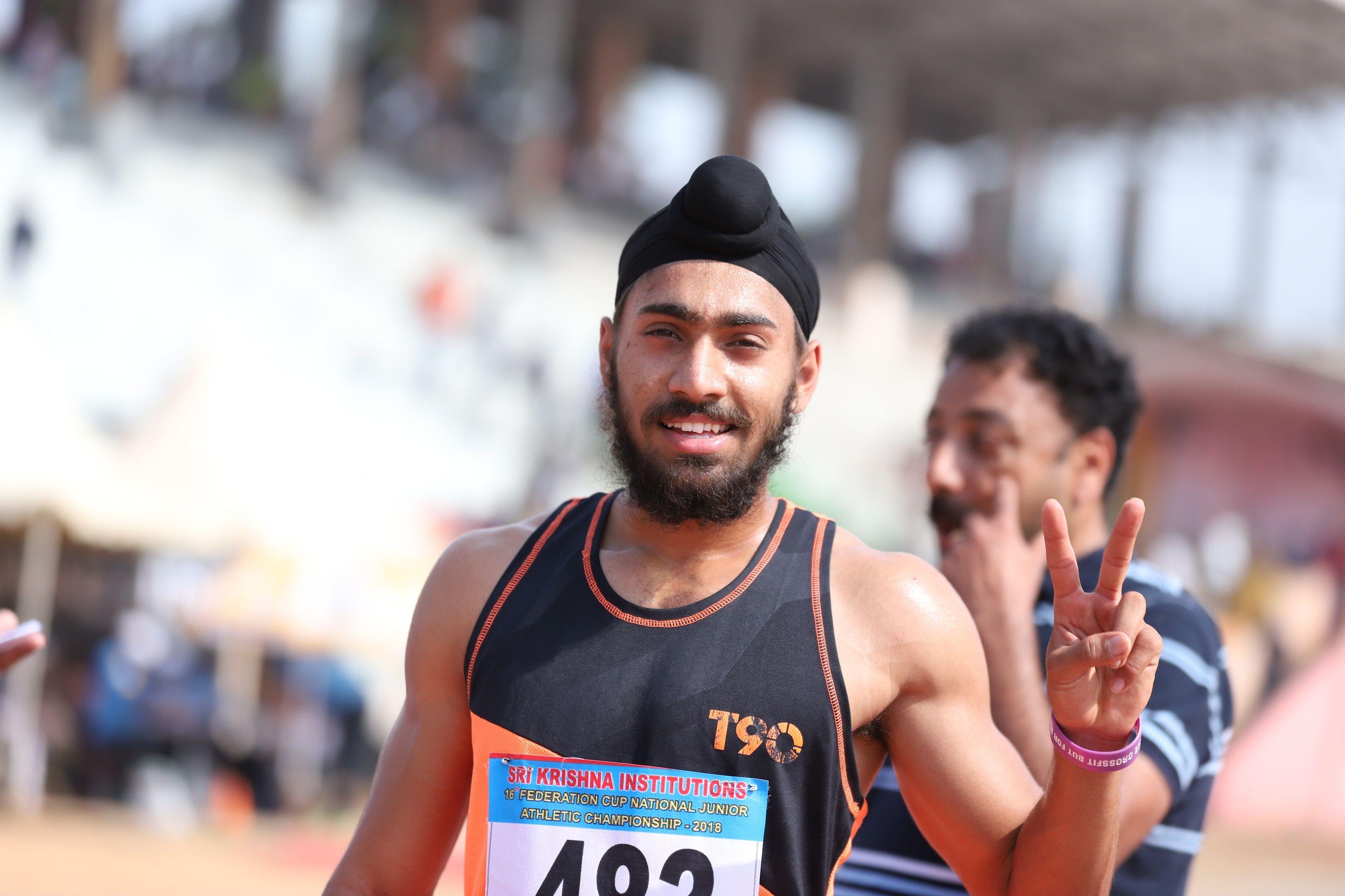 Gurindervir smashes national mark