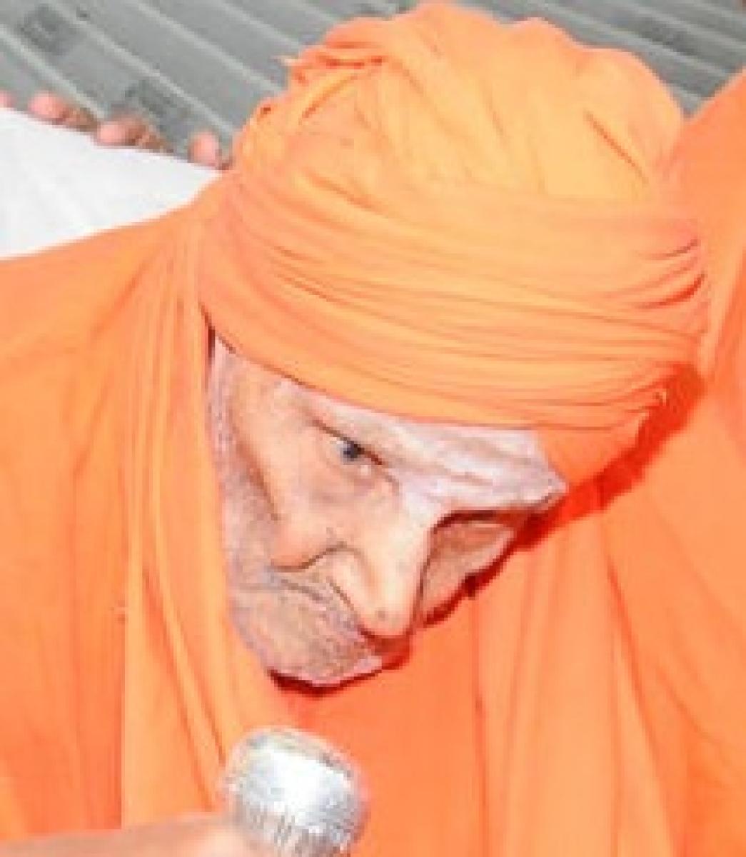 Siddaganga seer’s treatment continues in ICU