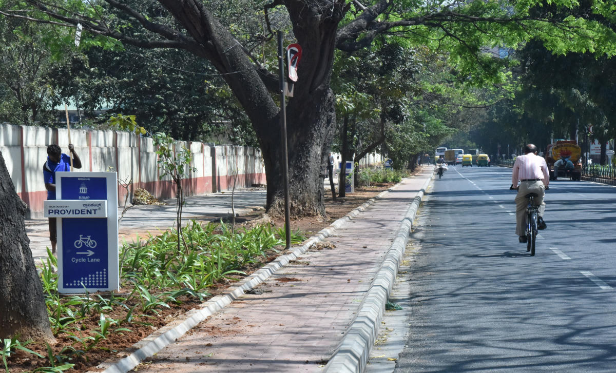 Cubbon Road bicycle lane, walkway open for public
