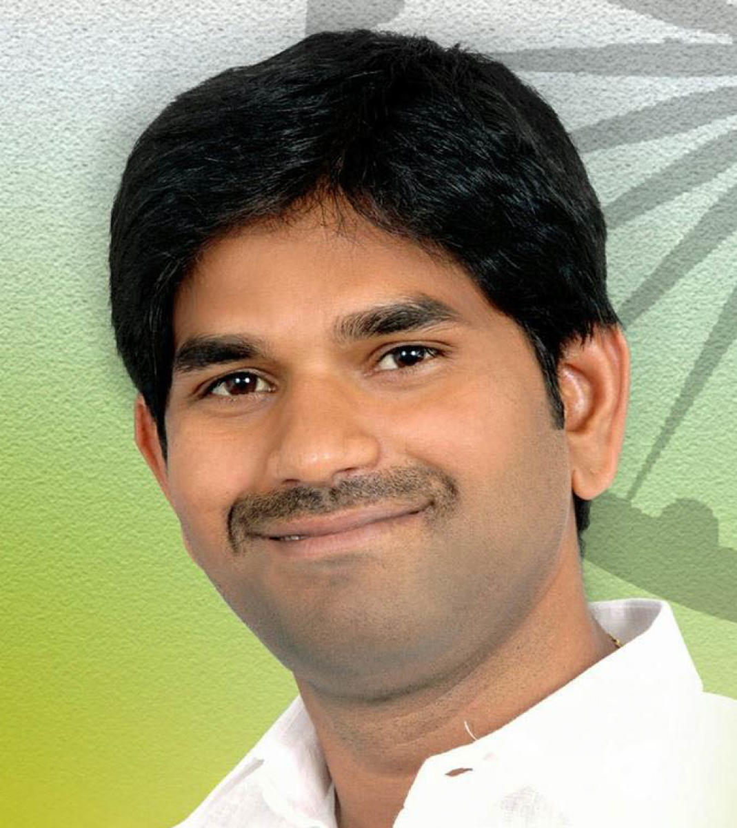 Patil admits MLA Ganesh is hiding, police search on