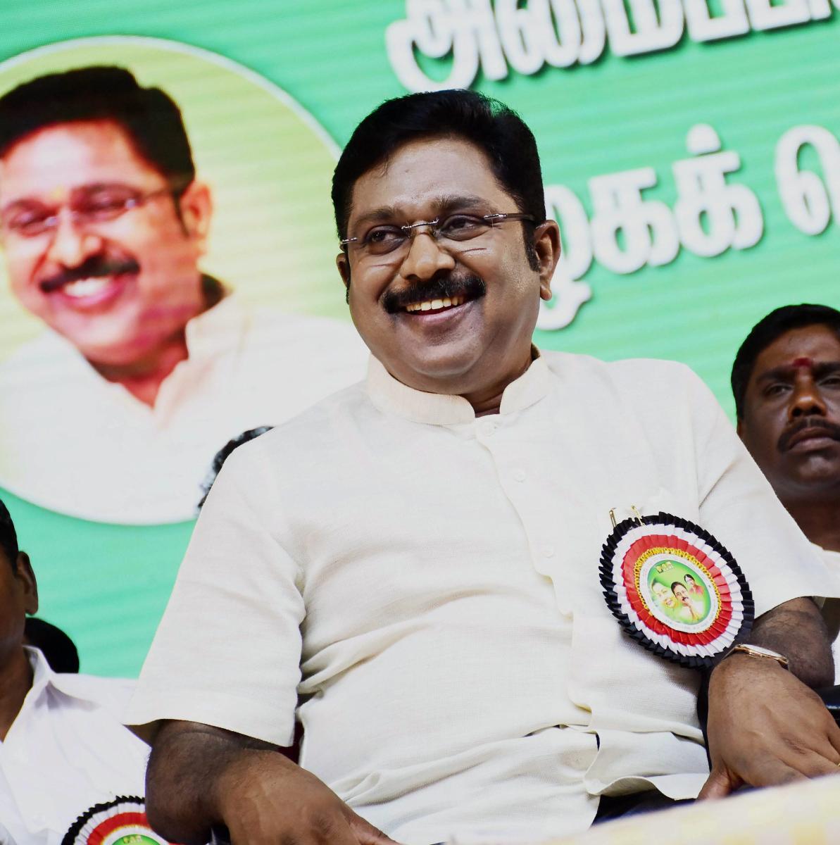 FERA case: SC stays proceedings against TTV Dhinakaran
