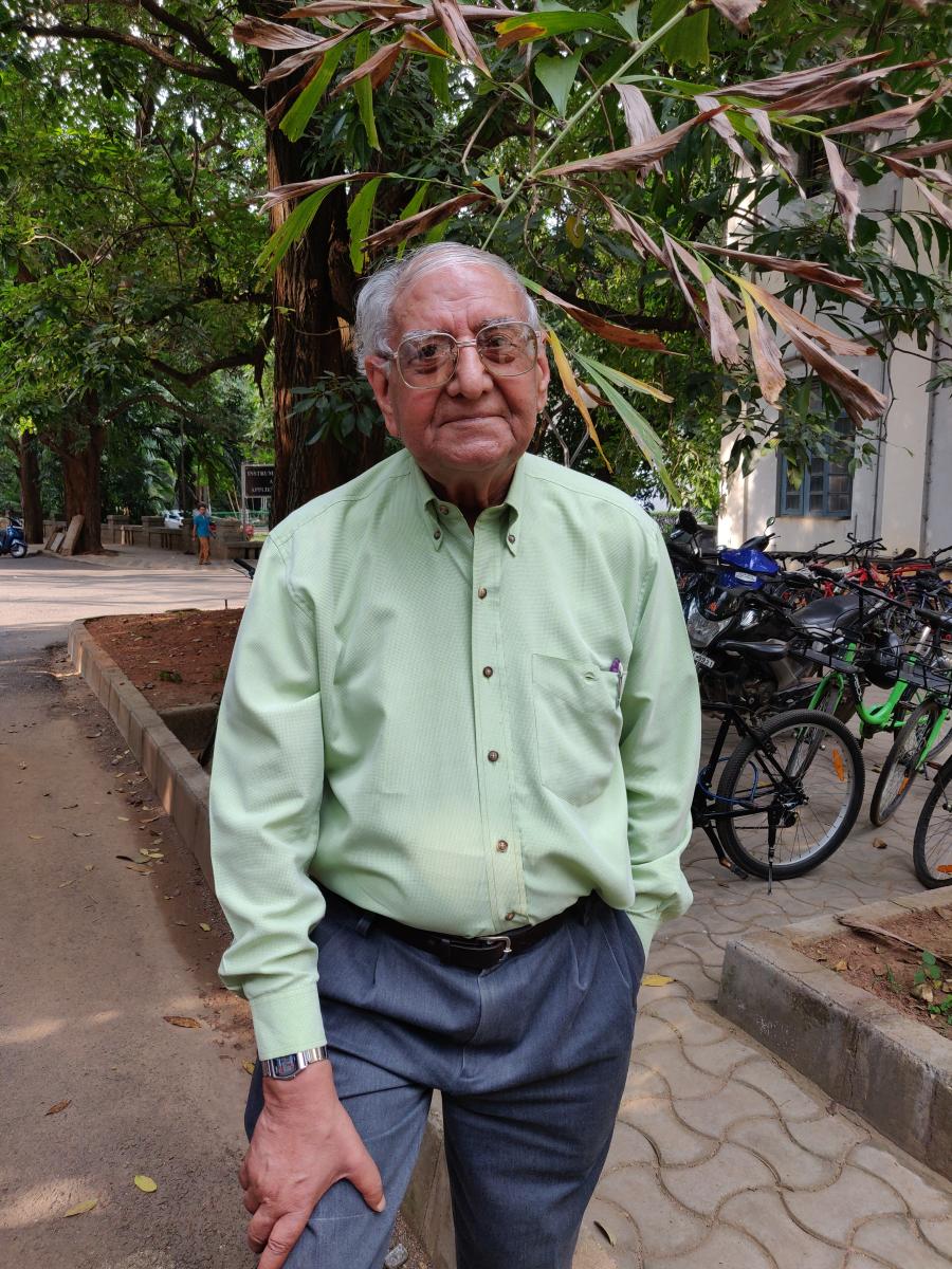 Scientist gives BBMP quick-fix solution for potholes