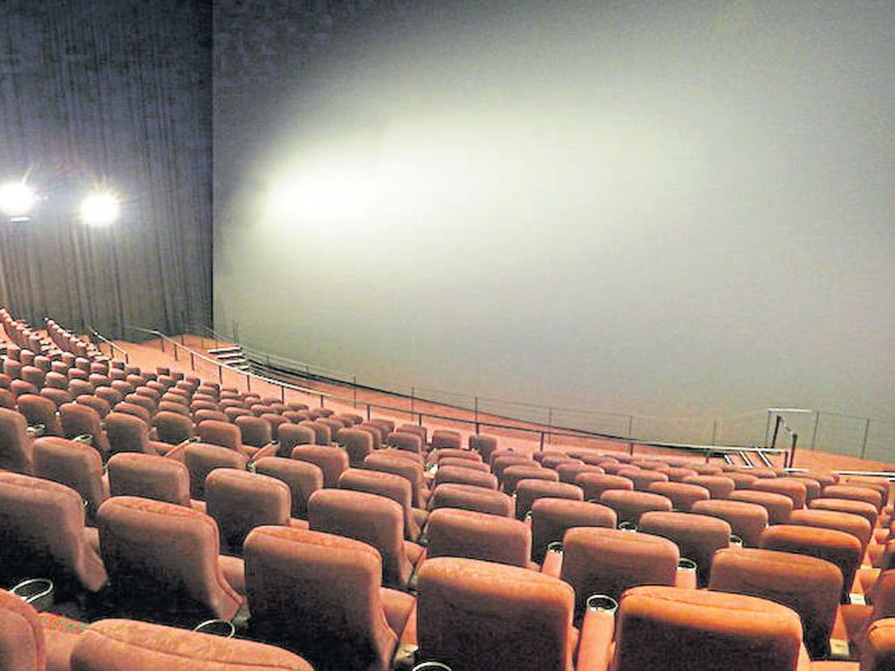 ‘One man-6 women’ to ‘7 Khoon Maaf’