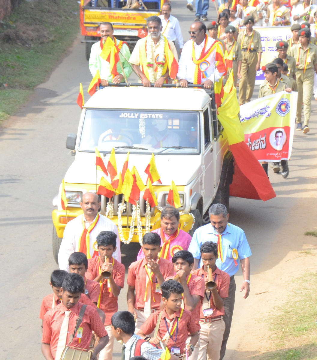 ‘Kannada faces threat from Kannadigas’