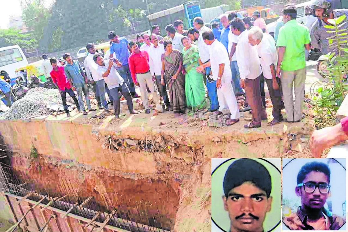 Two students killed by a moving bus on Mysore Road