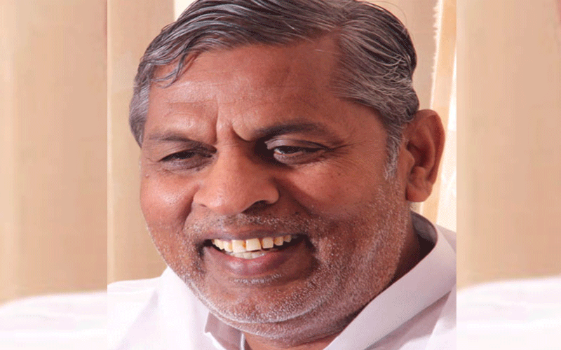 M B Patil whisks away MLA Bayyapur from Kushtagi