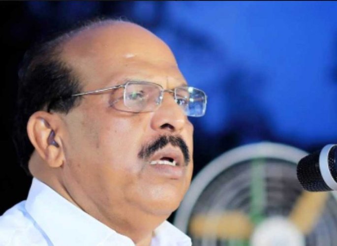 Court orders case on Kerala min for insulting woman