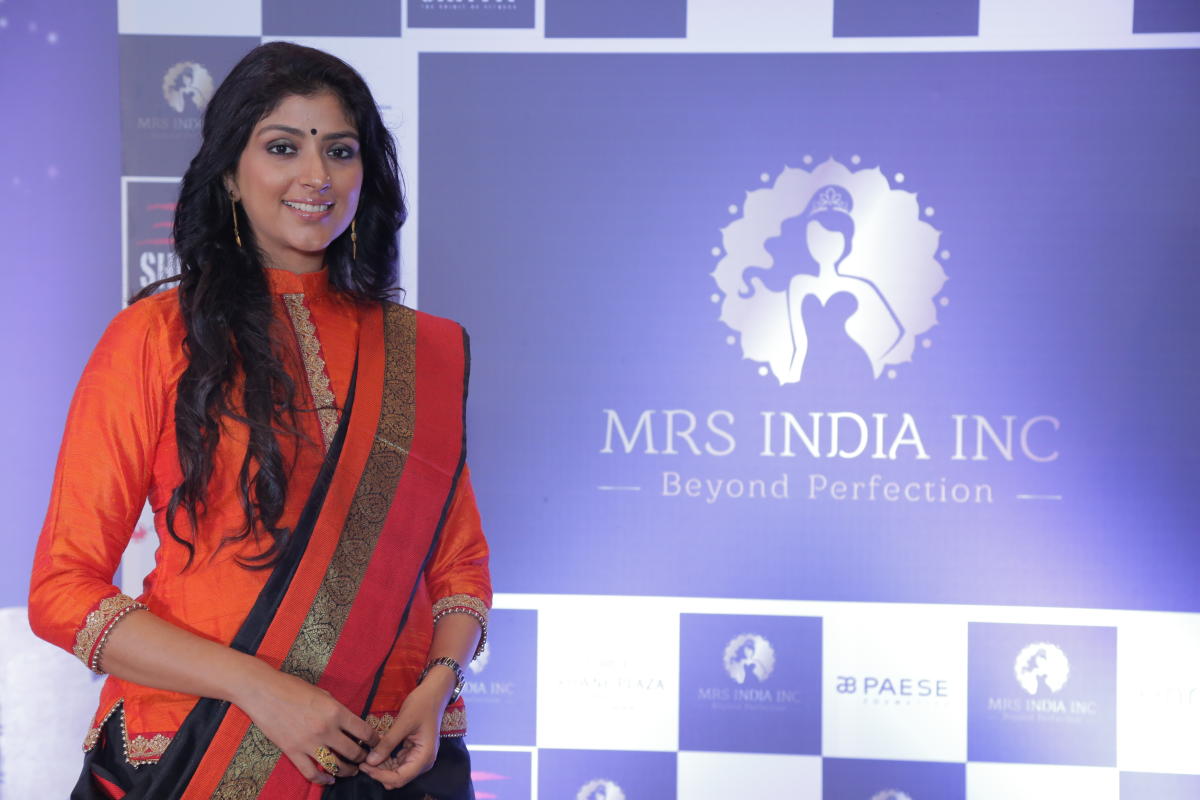 Say ‘hello’ to the queen within