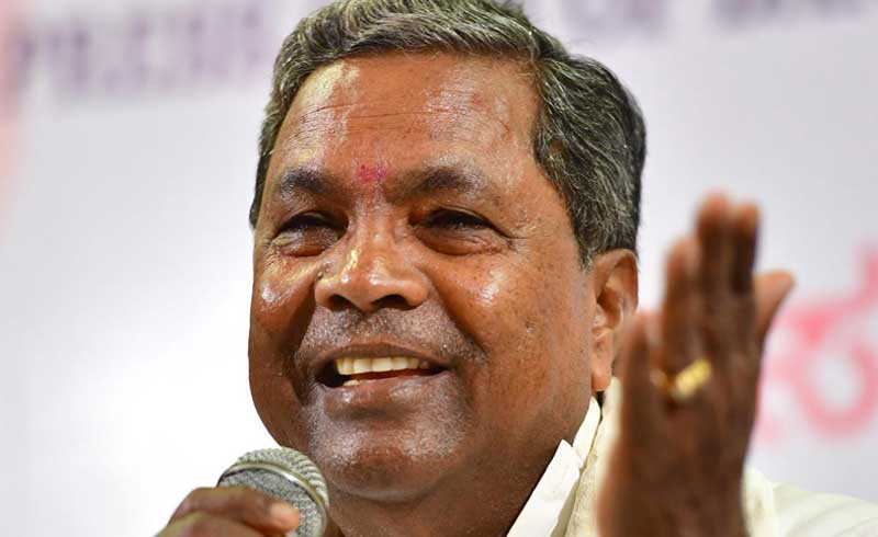 Modi rich men's chowkidar: Siddaramaiah