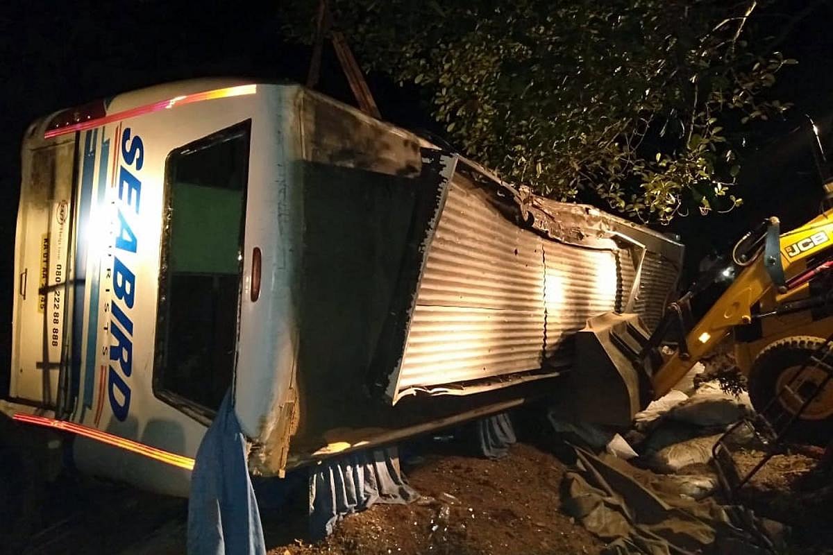3 killed, 20 injured as pvt bus topples