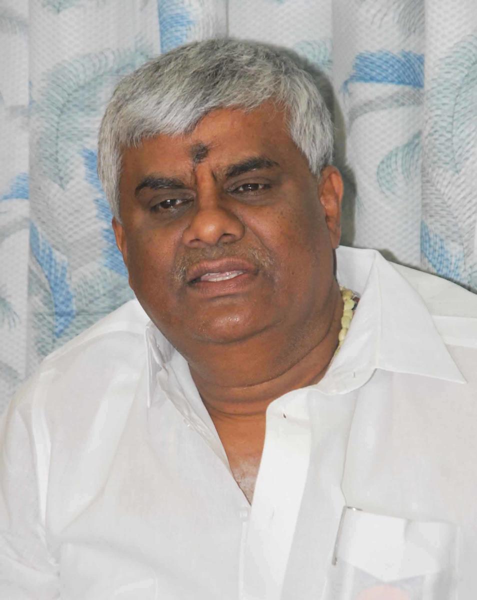 Siddaramaiah my well wisher and I am his fan: Revanna