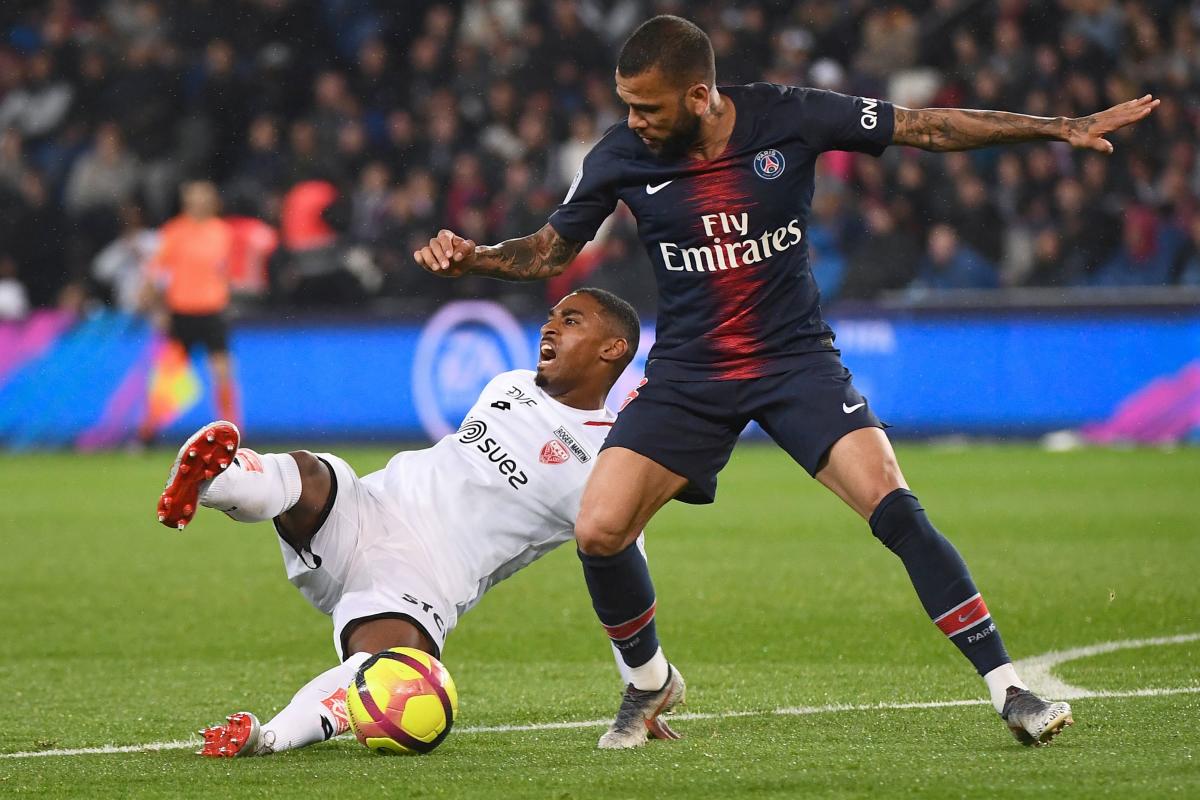 Dani Alves to replace Neymar as Brazil team captain