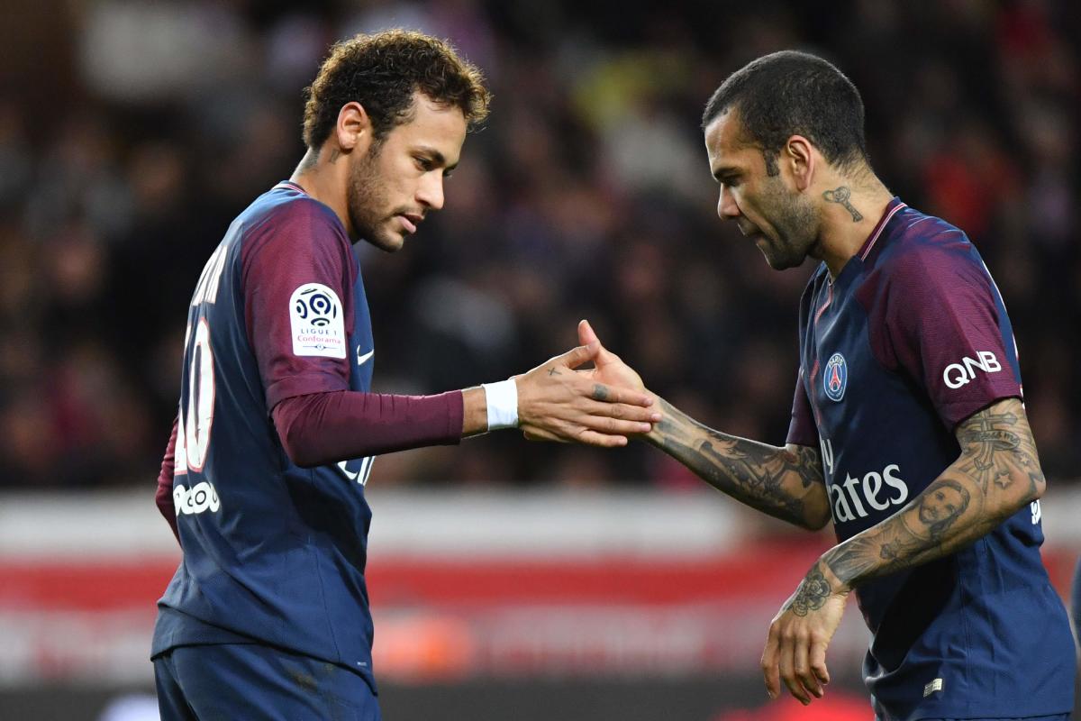 Alves replaces Neymar as Brazil captain