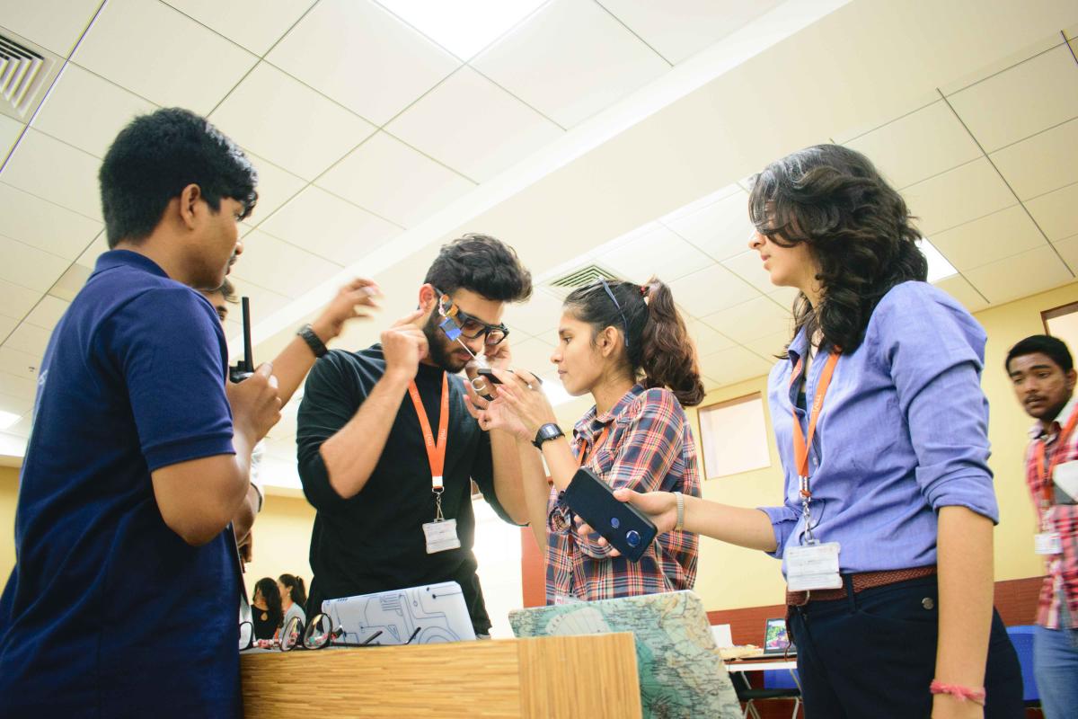 A hearing aid that fights stigma via glasses