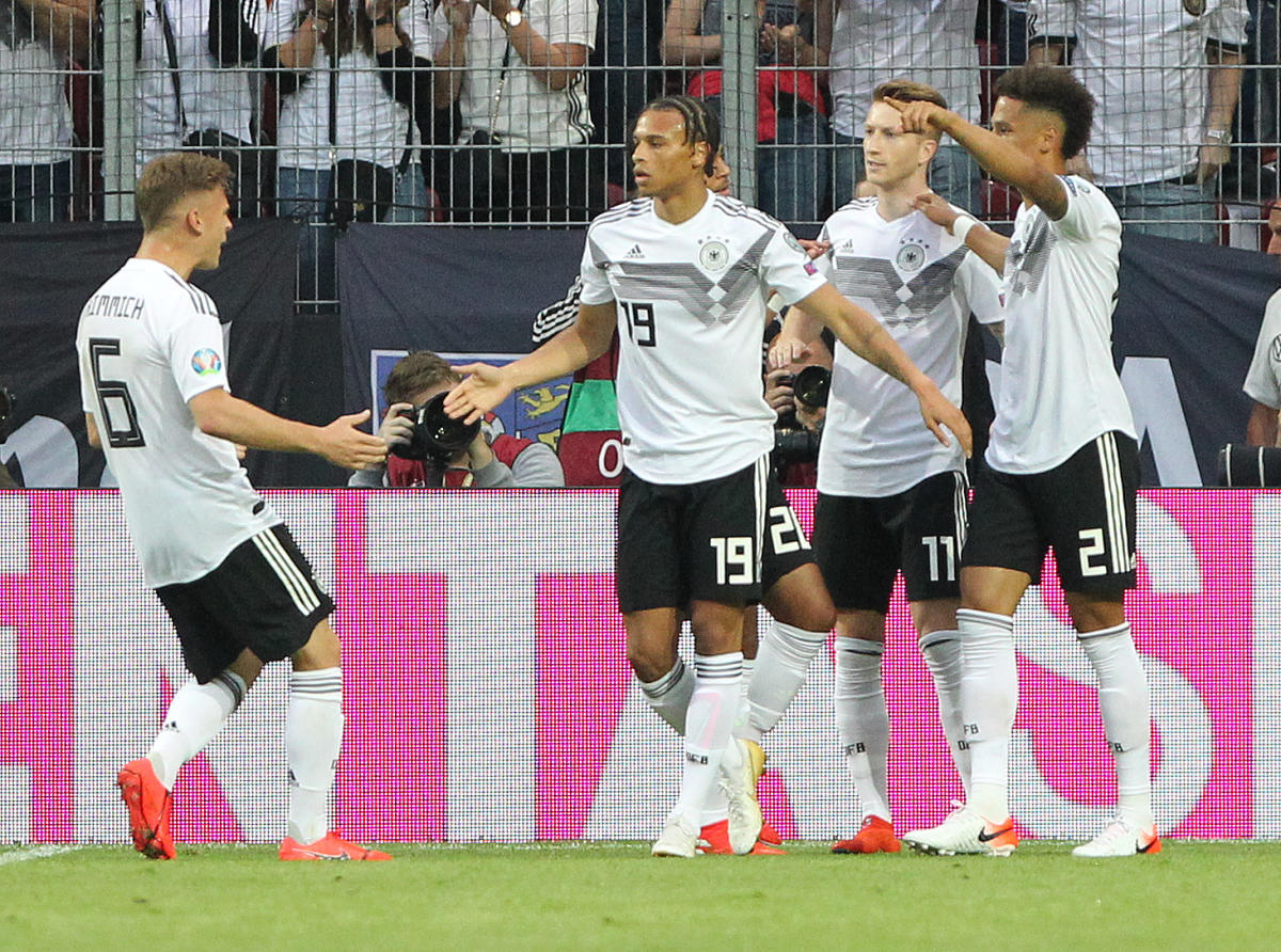 Italy edge Bosnia as Germany, France stroll