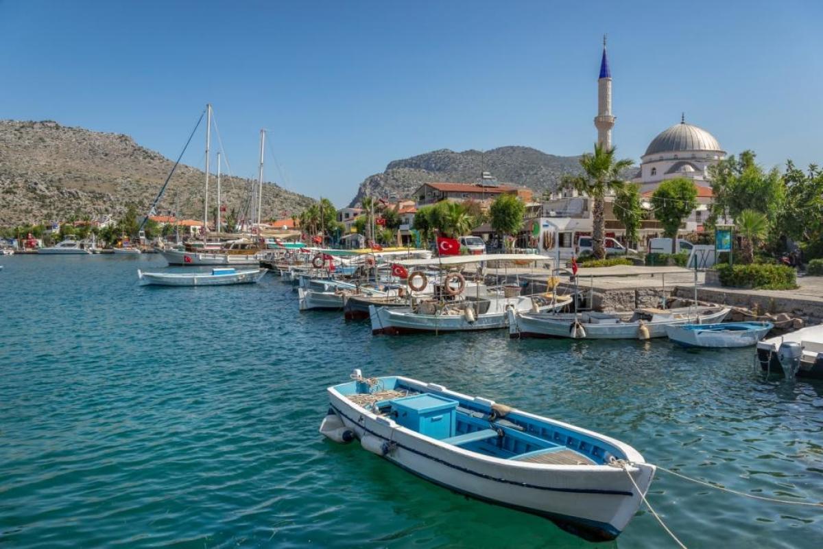 Exploring Turkey on foot