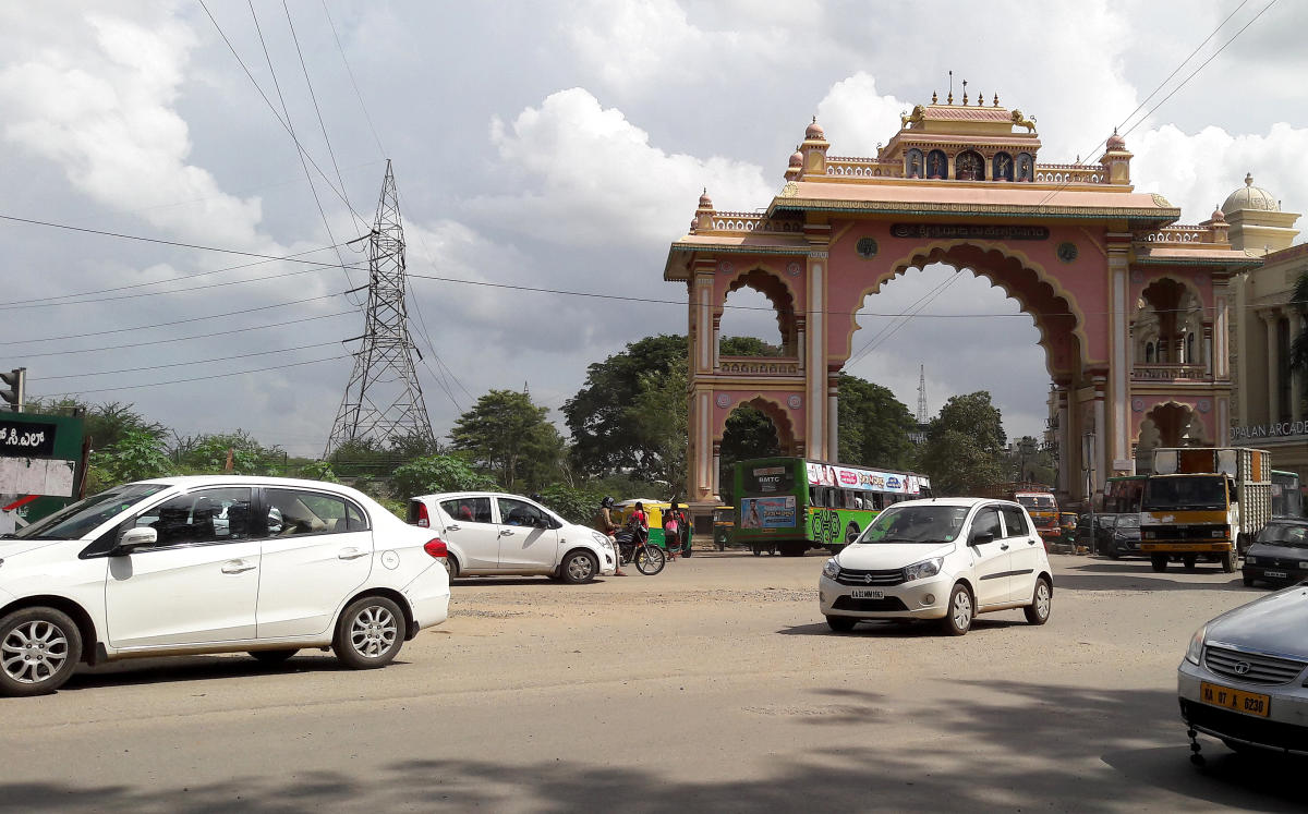 Rajarajeshwari Nagar Road extn stopped over Metro work