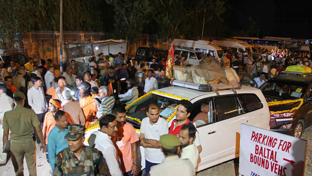 J&K: Amid tight security, Amarnath yatra begins