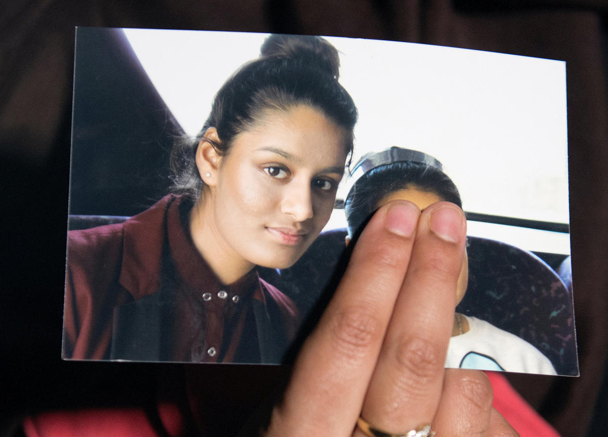 IS runaway teen's baby son dies in Syria