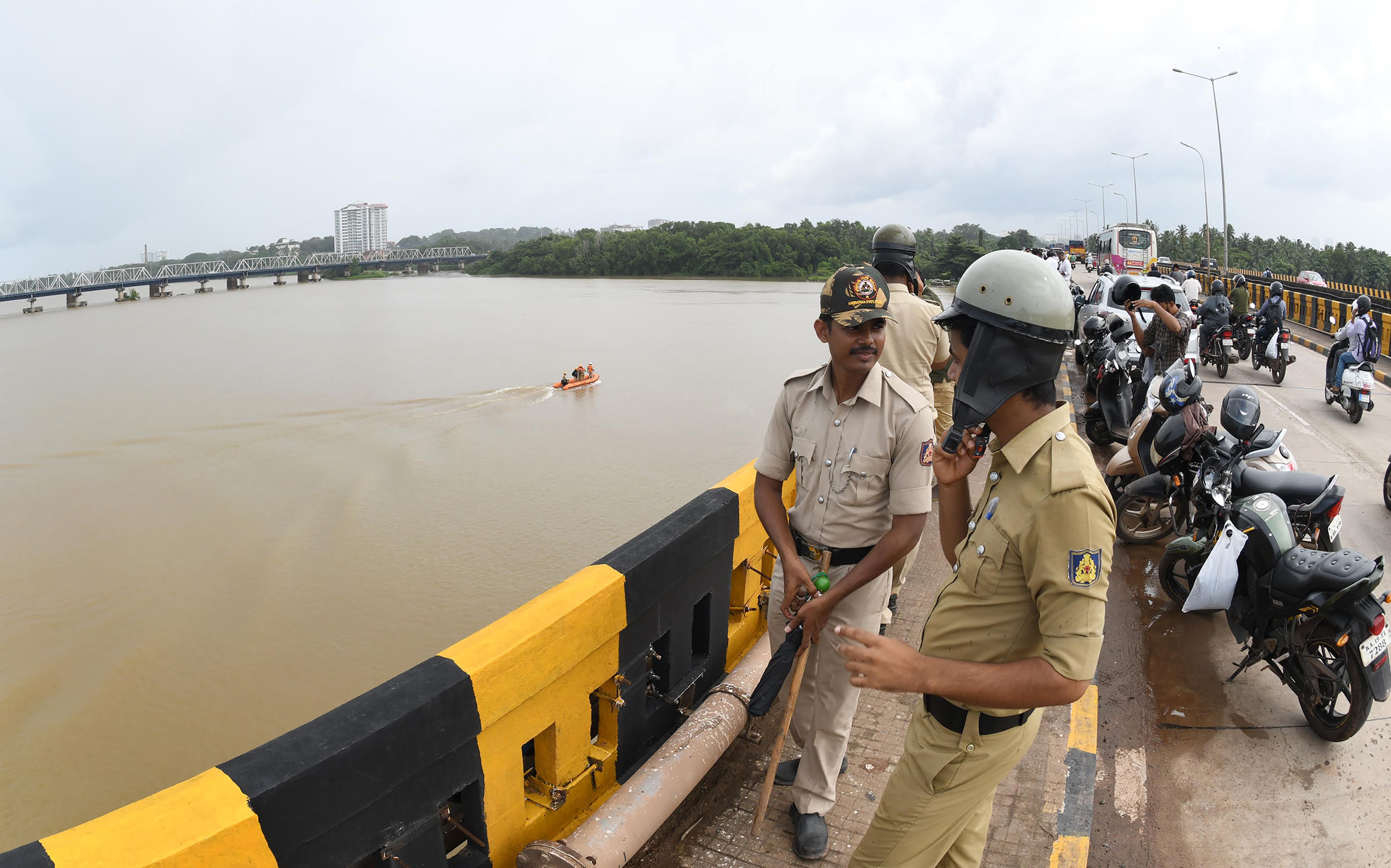 Police try to ascertain veracity of Siddhartha's letter