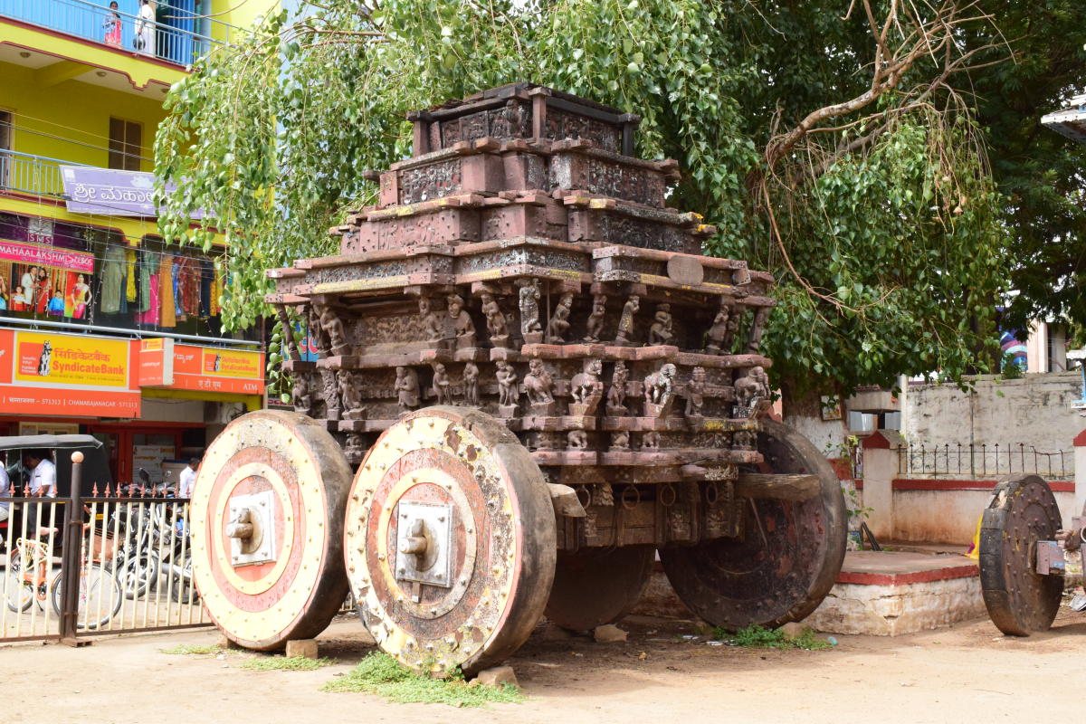 A magnificent temple with royal patronage